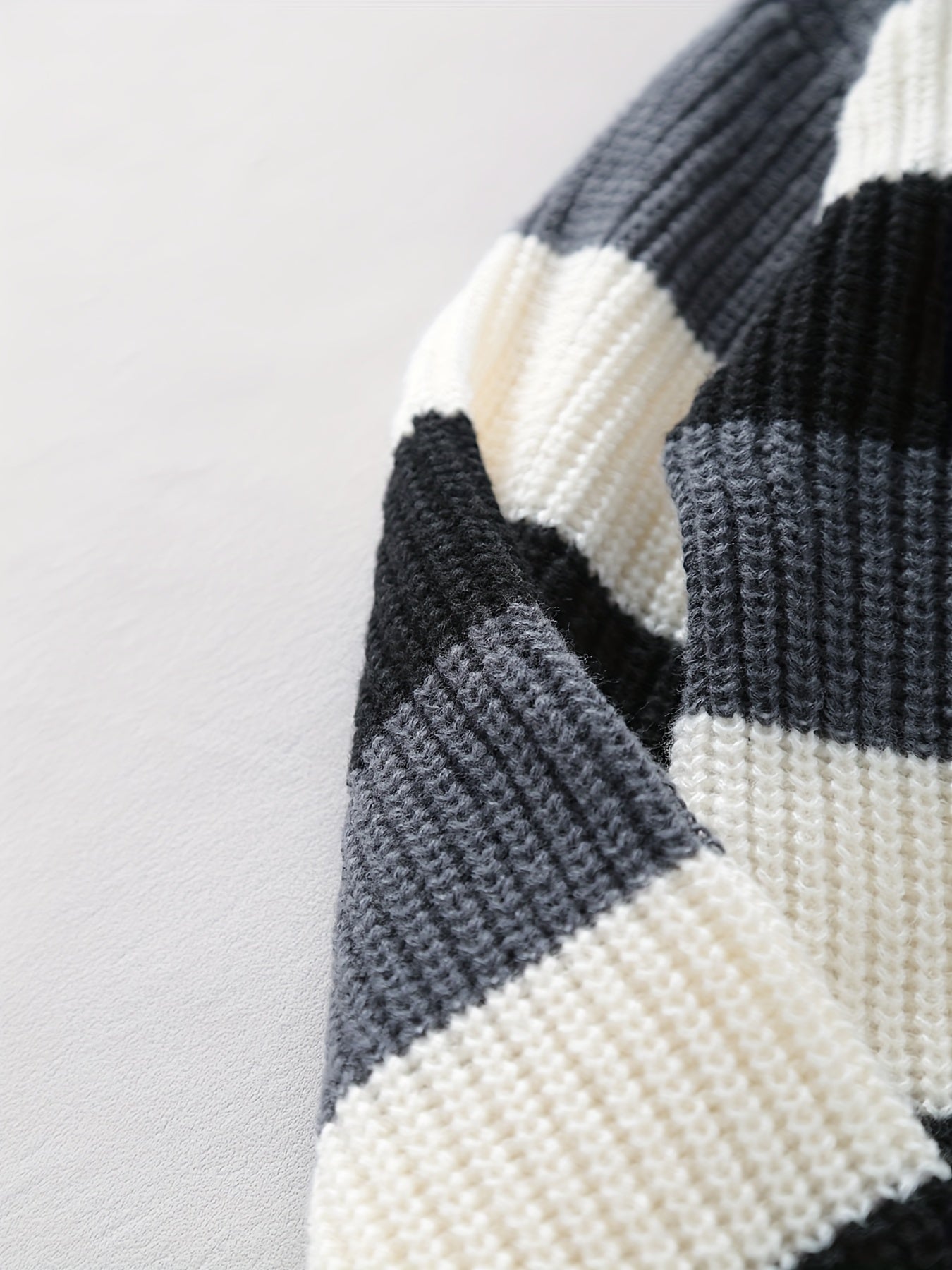 Pull Rayé Élégant pour Homme